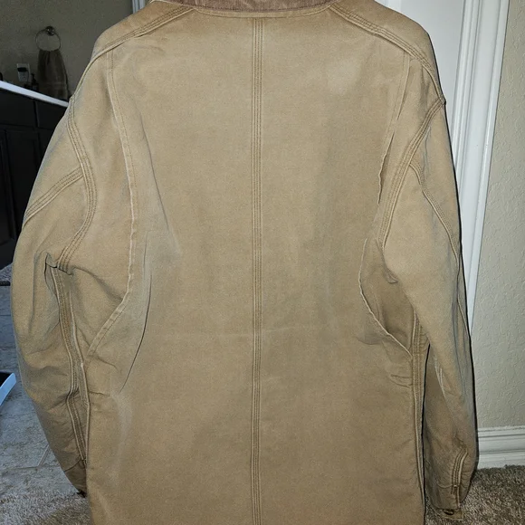 Vintage Rugged Carhartt Jacket - Picture 3 of 6